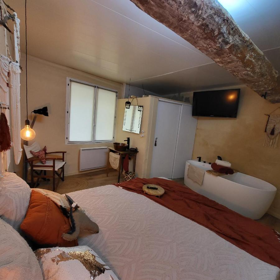 Chambre D'Hotes Gard Meynes Екстериор снимка